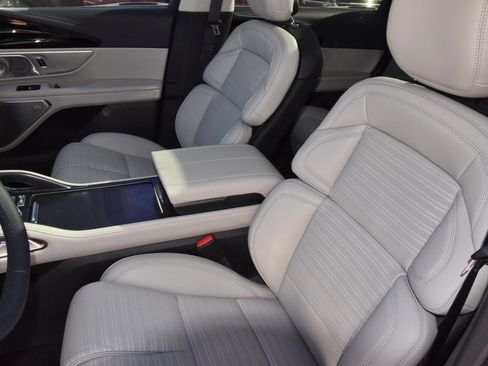 New 2026 Lincoln Nautilus Reserve image 34