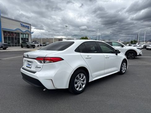 Used 2024 Toyota Corolla LE FWD image 4