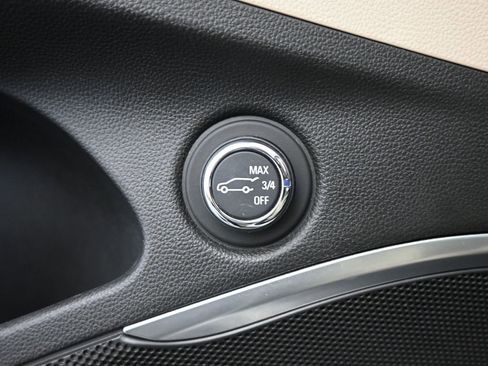 Used 2020 Buick Enclave Essence w/ Sound and Sites Package image 27