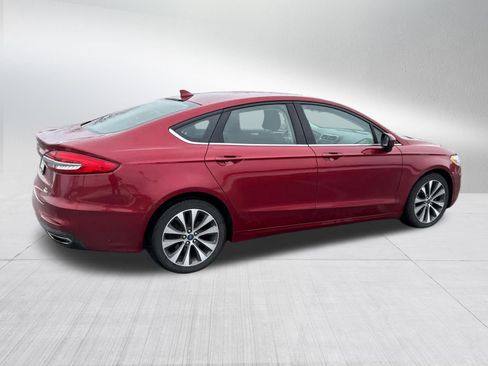 Used 2019 Ford Fusion SE AWD/4WD image 11