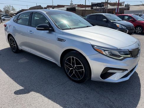Used 2020 Kia Optima SE FWD image 9
