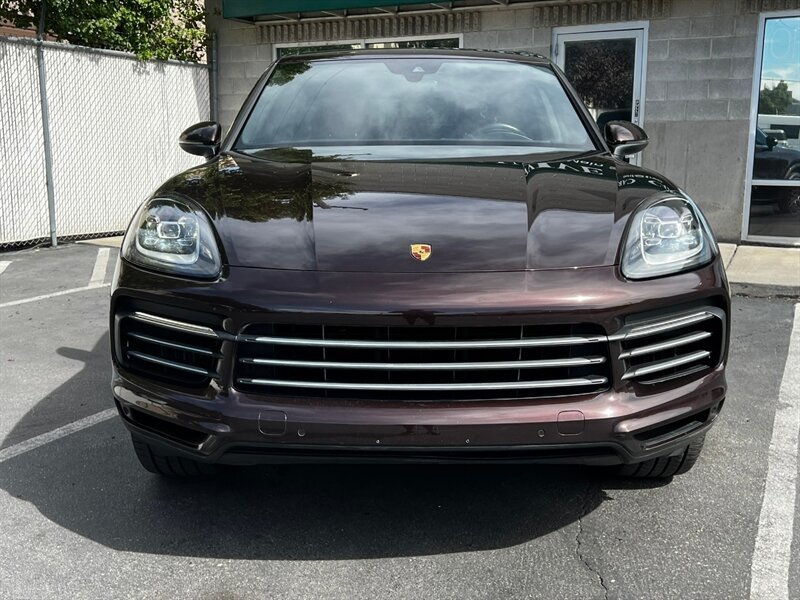 Used 2020 Porsche Cayenne AWD/4WD image 2
