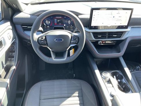 New 2026 Ford Explorer ST-Line w/ ST-Line Street Pack image 14