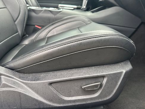 Used 2024 Ford Mustang Premium image 22