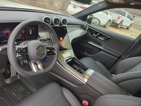 New 2025 Mercedes-Benz GLC 43 AMG 4MATIC image 14