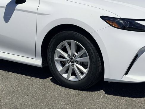 Used 2026 Toyota Camry LE FWD image 7