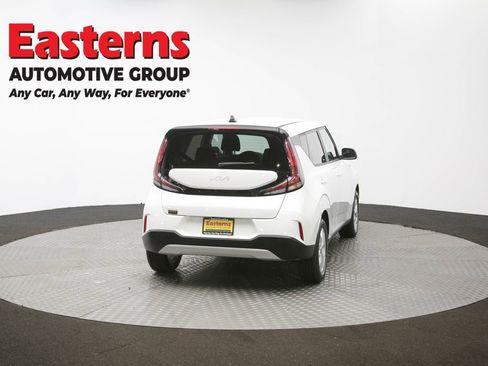 Used 2024 Kia Soul LX w/ Option Group 015 image 38