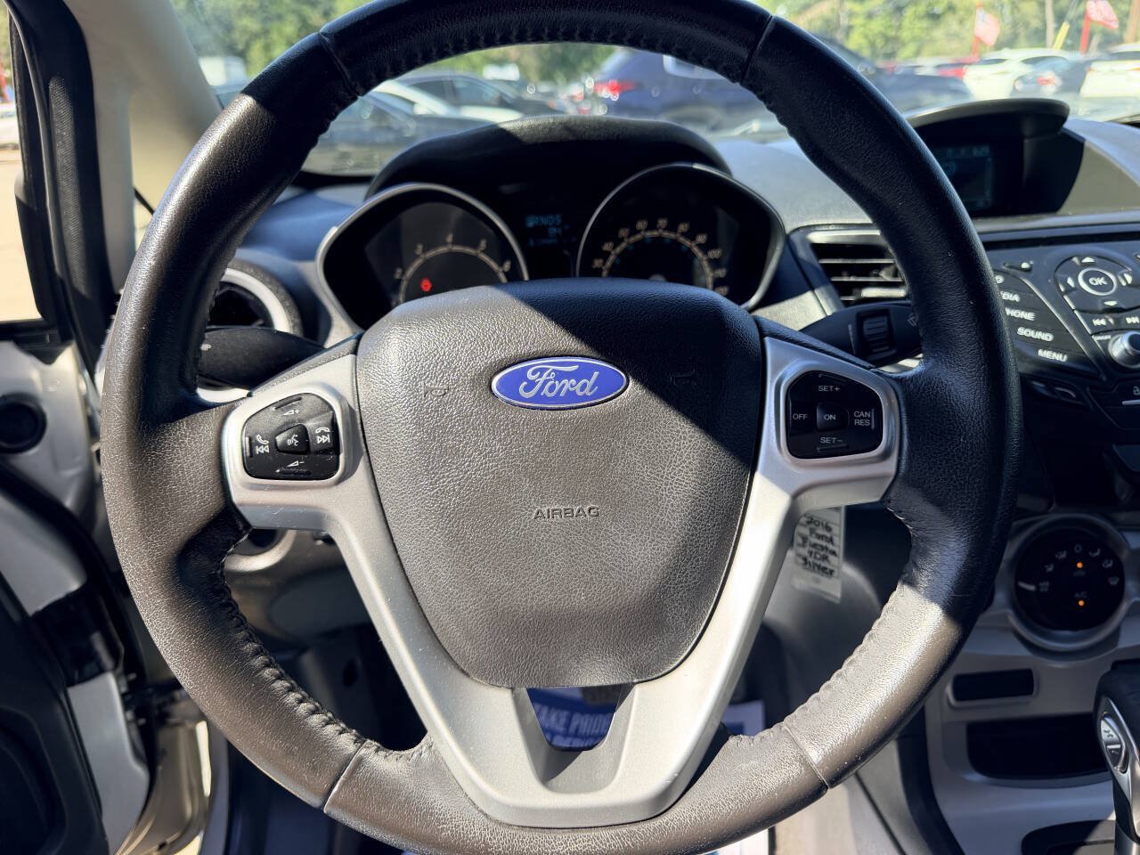 Used 2016 Ford Fiesta SE FWD image 30