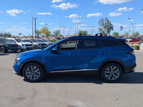 Used 2023 Kia Sportage SX image 2