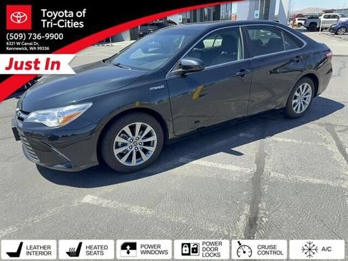 Used 2015 Toyota Camry XLE w/ Moonroof Package FWD image 1