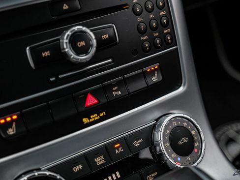 Used 2011 Mercedes-Benz SLS AMG Coupe image 75