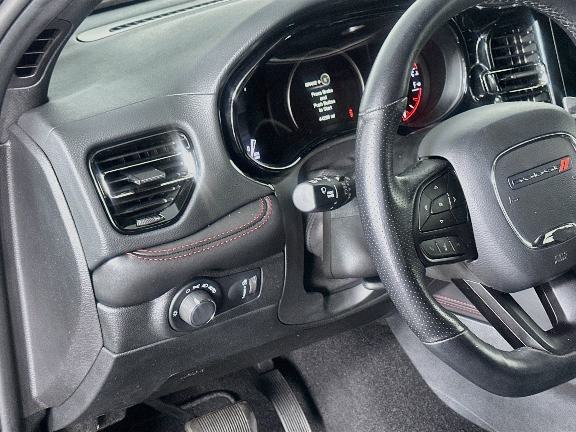 Used 2025 Dodge Durango GT RWD image 17