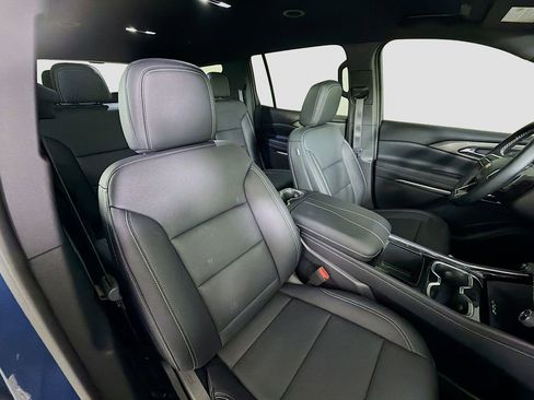 Used 2026 Chevrolet Traverse LT w/ Driver Confidence Package FWD image 30