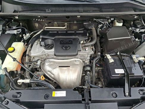 Used 2018 Toyota RAV4 XLE image 29