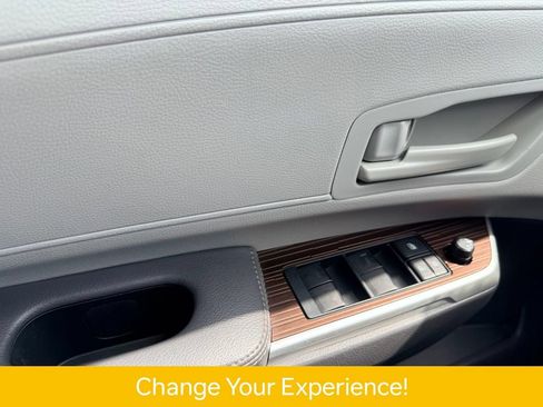 Used 2022 Toyota Sienna LE FWD image 29