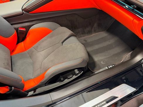 Used 2025 Chevrolet Corvette Z06 w/ Z07 Performance Package RWD image 44