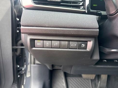 Used 2025 Toyota Camry LE FWD image 26