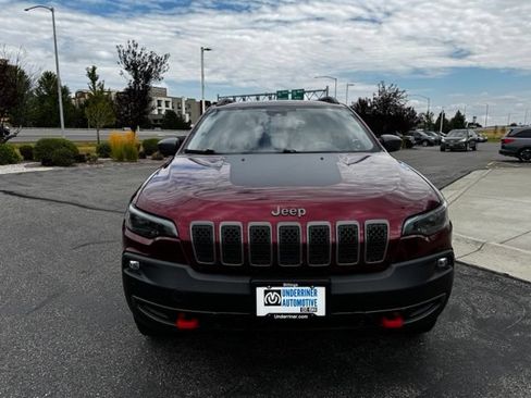 Used 2021 Jeep Cherokee Trailhawk w/ Trailer Tow Group AWD/4WD image 3