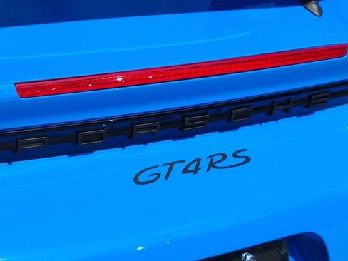 Used 2025 Porsche 718 Cayman GT4 RS image 29