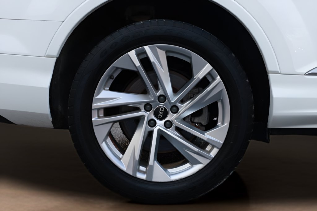 Used 2021 Audi Q7 3.0T Premium Plus AWD/4WD image 17