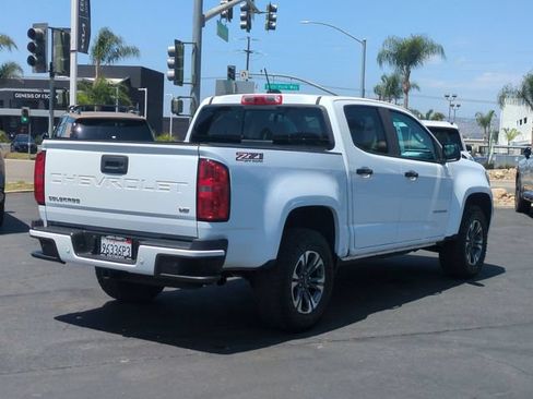 Used 2022 Chevrolet Colorado Z71 AWD/4WD image 3