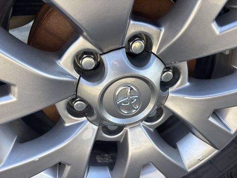 Used 2019 Toyota Tacoma SR5 RWD image 24