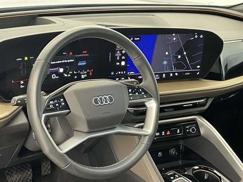 Certified 2025 Audi Q5 Premium w/ Premium Plus AWD/4WD image 4