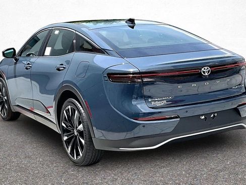 New 2026 Toyota Crown Platinum AWD/4WD image 3