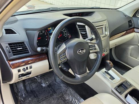Used 2014 Subaru Legacy 2.5i Limited AWD/4WD image 10