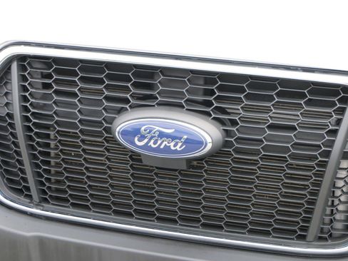 Used 2024 Ford Transit 250 Low Roof w/ Exterior Upgrade Package RWD image 11