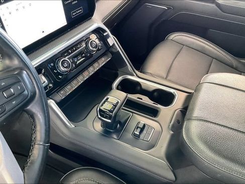 Used 2023 GMC Sierra 1500 Denali w/ Denali Reserve Package AWD/4WD image 13