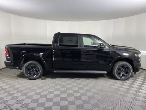 New 2026 RAM 1500 Big Horn AWD/4WD image 6