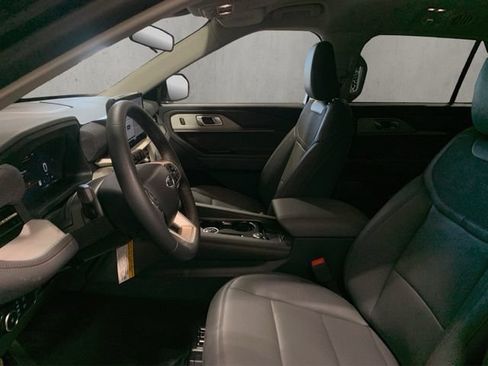 New 2026 Ford Explorer Active w/ Active Comfort Package AWD/4WD image 14