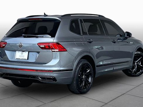 Used 2023 Volkswagen Tiguan SE R-Line FWD image 13