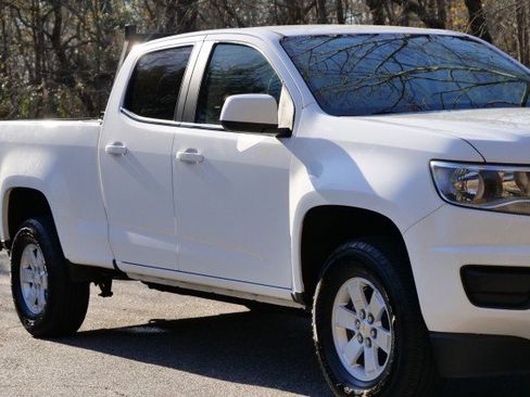 Used 2020 Chevrolet Colorado W/T w/ WT Convenience Package image 39