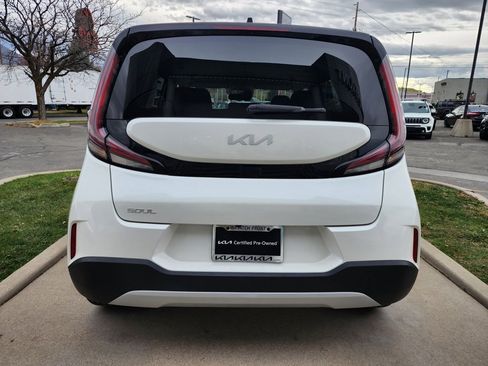 Certified 2023 Kia Soul LX w/ LX Technology Package image 6