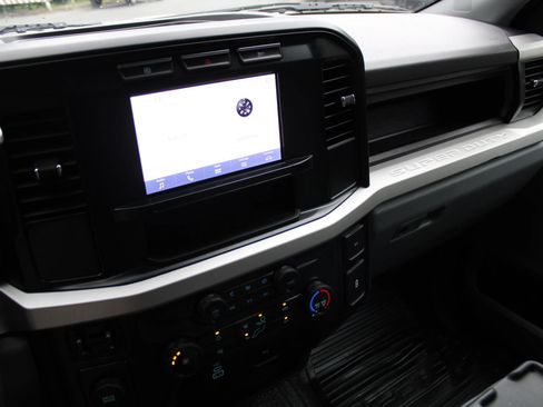 Used 2024 Ford F350 XL RWD image 13