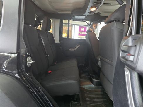Used 2015 Jeep Wrangler Unlimited Sport w/ Power Convenience Group AWD/4WD image 17