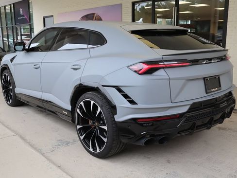 Used 2024 Lamborghini Urus S AWD/4WD image 6