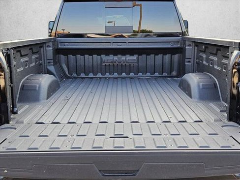 Used 2025 GMC Sierra 2500 Denali Ultimate AWD/4WD image 6