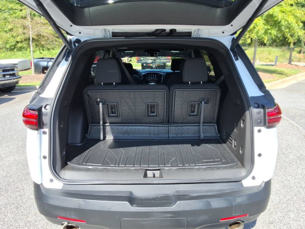 Certified 2023 Chevrolet Traverse LT FWD image 16