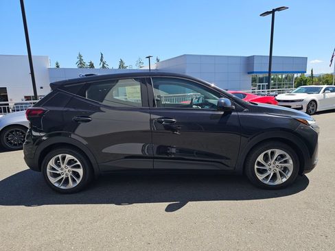 New 2027 Chevrolet Bolt LT w/ Comfort Package FWD image 8