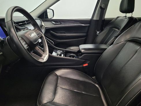 Used 2021 Jeep Grand Cherokee L Limited w/ MOPAR Finishing Package image 17