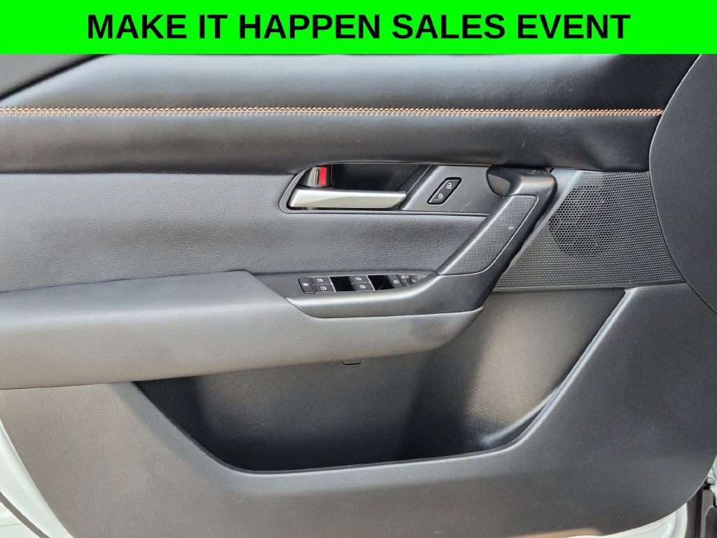 Used 2025 MAZDA CX-50 AWD 2.5 Turbo w/ Weather Package image 11