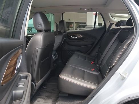 Used 2020 GMC Terrain Denali w/ LPO, Floor Liner Package FWD image 30