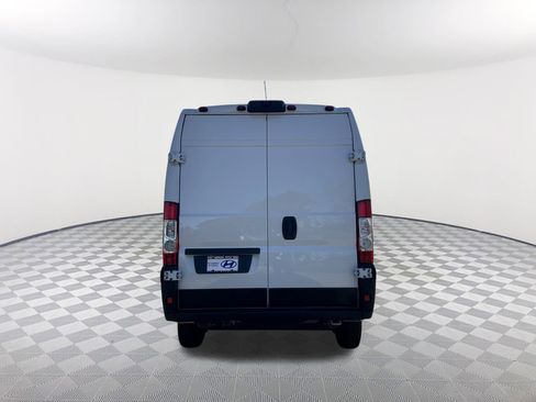 Used 2023 RAM ProMaster 2500 image 8