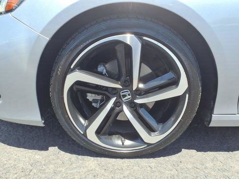 Used 2022 Honda Accord Sport image 9
