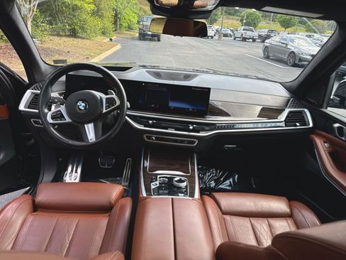 Used 2023 BMW X7 xDrive40i w/ Executive Package AWD/4WD image 12