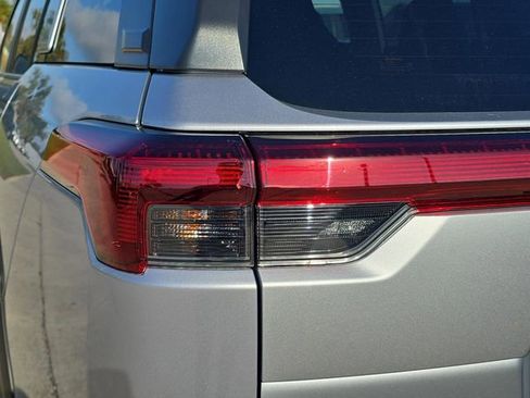 New 2026 Subaru Outback Limited AWD/4WD image 7