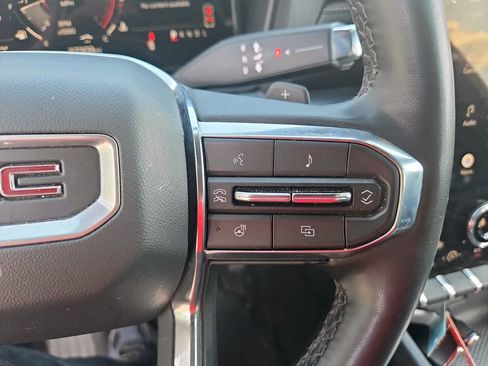 Used 2025 GMC Terrain Elevation AWD/4WD image 16